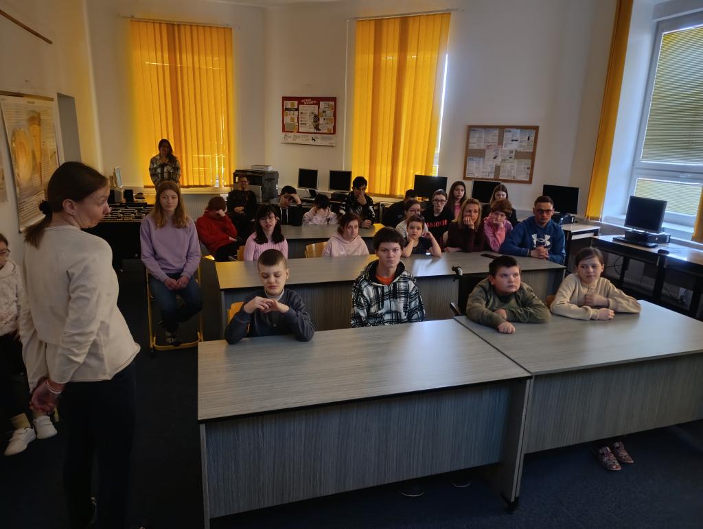 BŘEZEN – MĚSÍC KNÍHY A INTERNETU